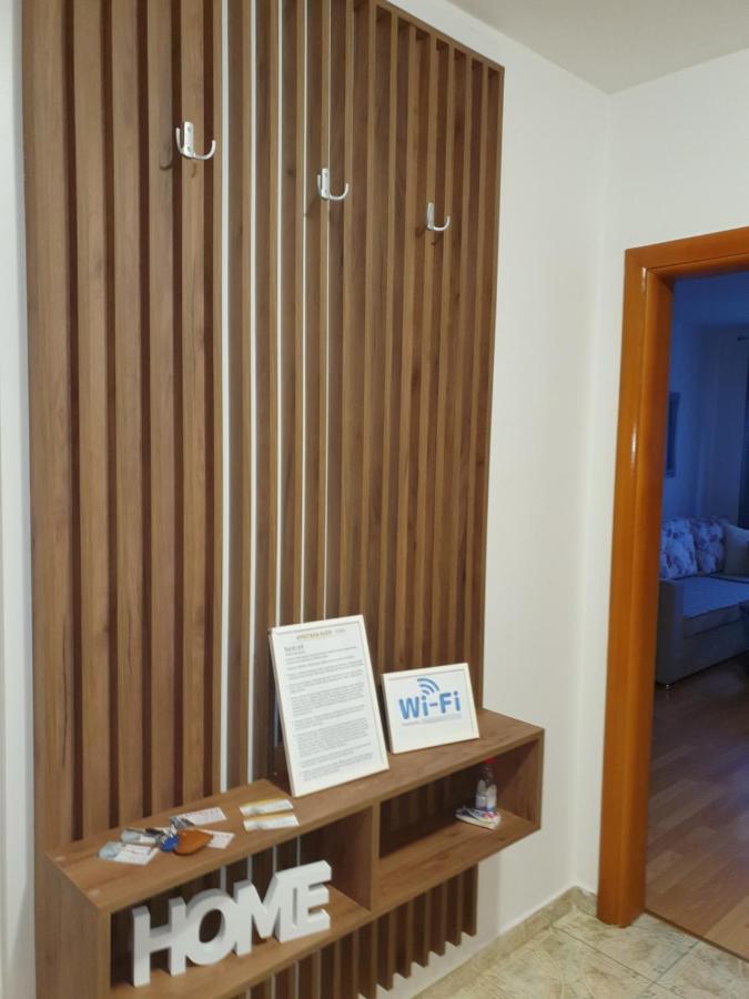 Apartman Basic 多博伊 外观 照片
